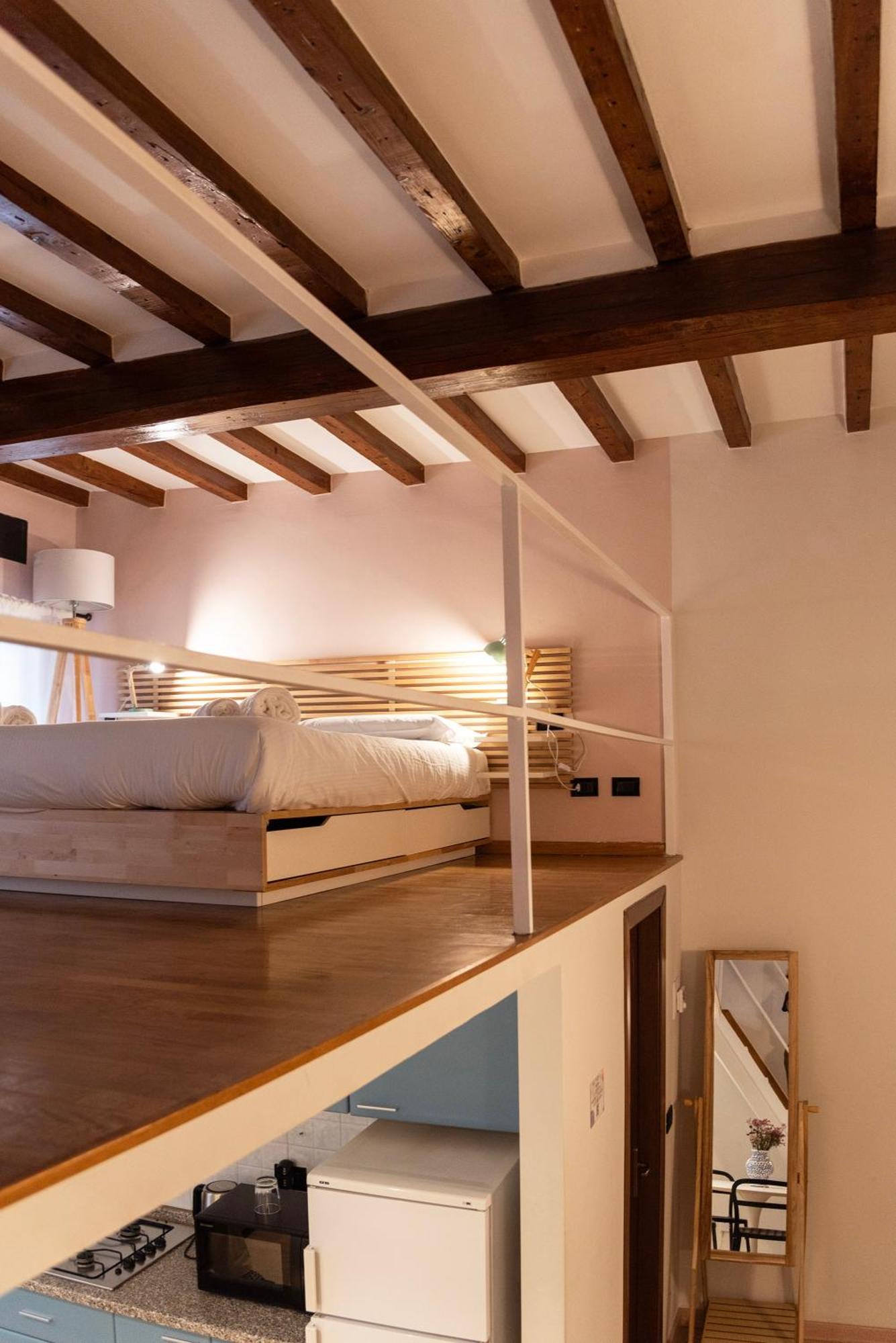 Youhosty - Confalonieri 21 Apartment *